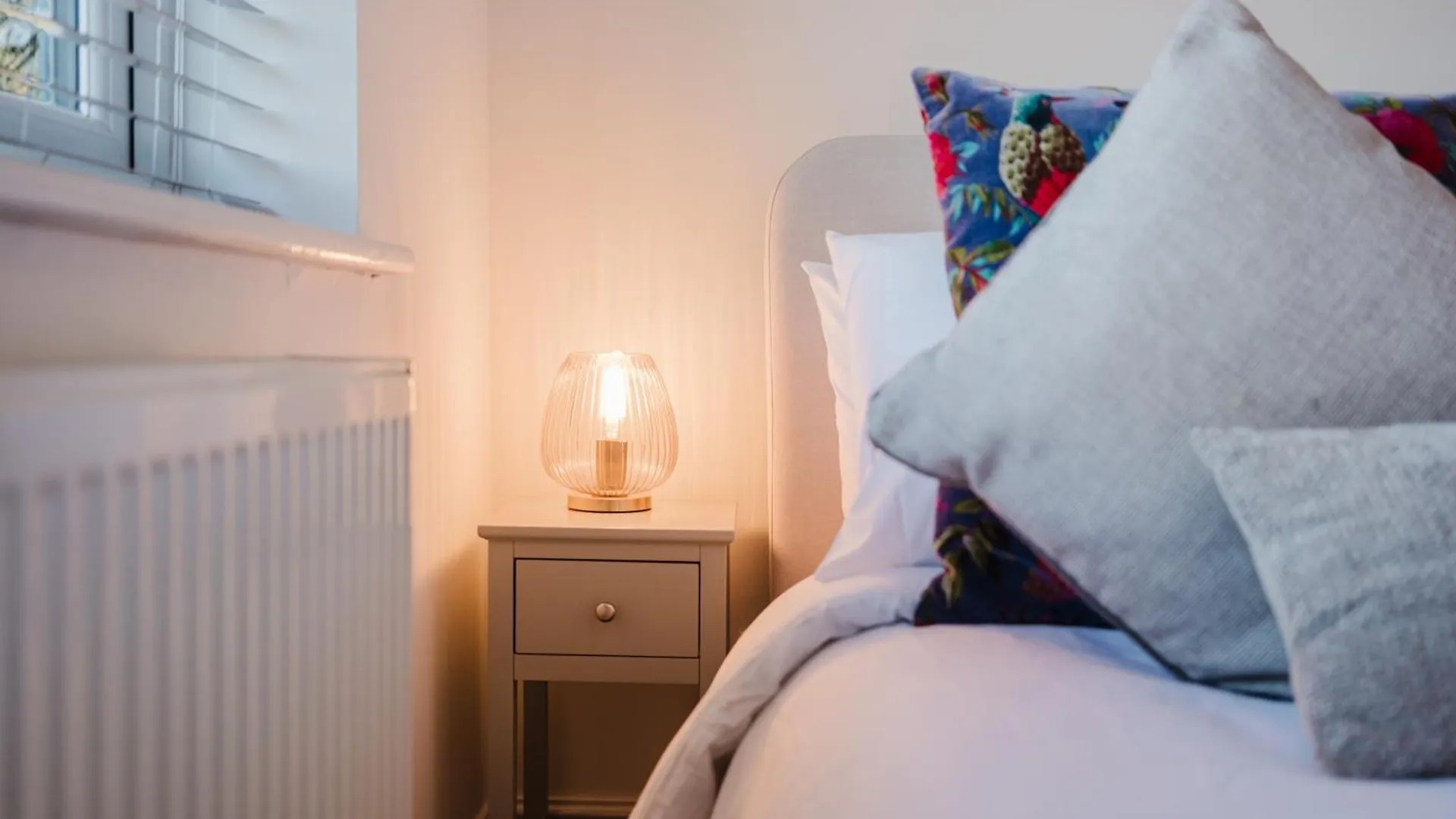 Beckhampton Corner House - Bright 2 Bed In Cheltenham דירה